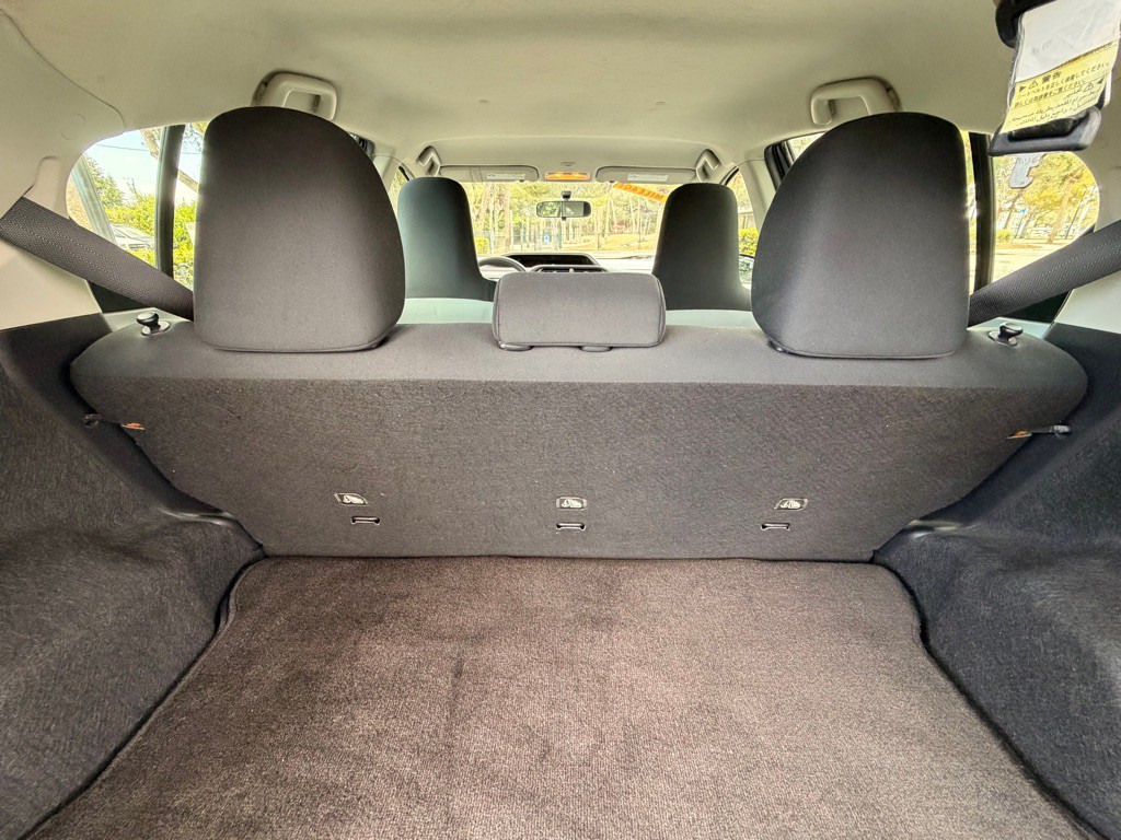 2014 Toyota Prius Image 20