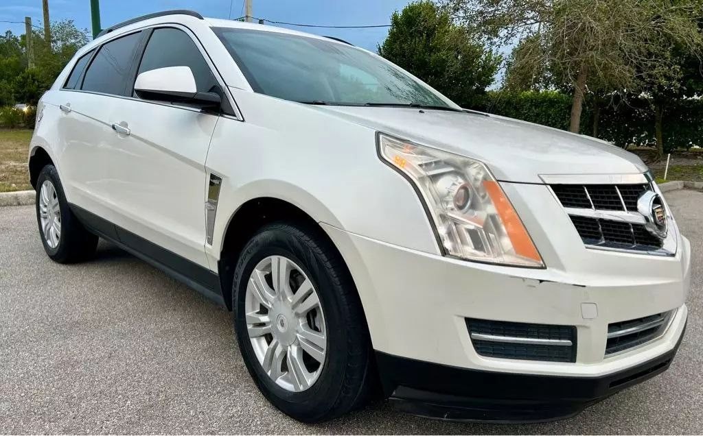 2010 Cadillac SRX Image 2