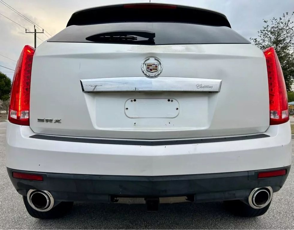2010 Cadillac SRX Image 4