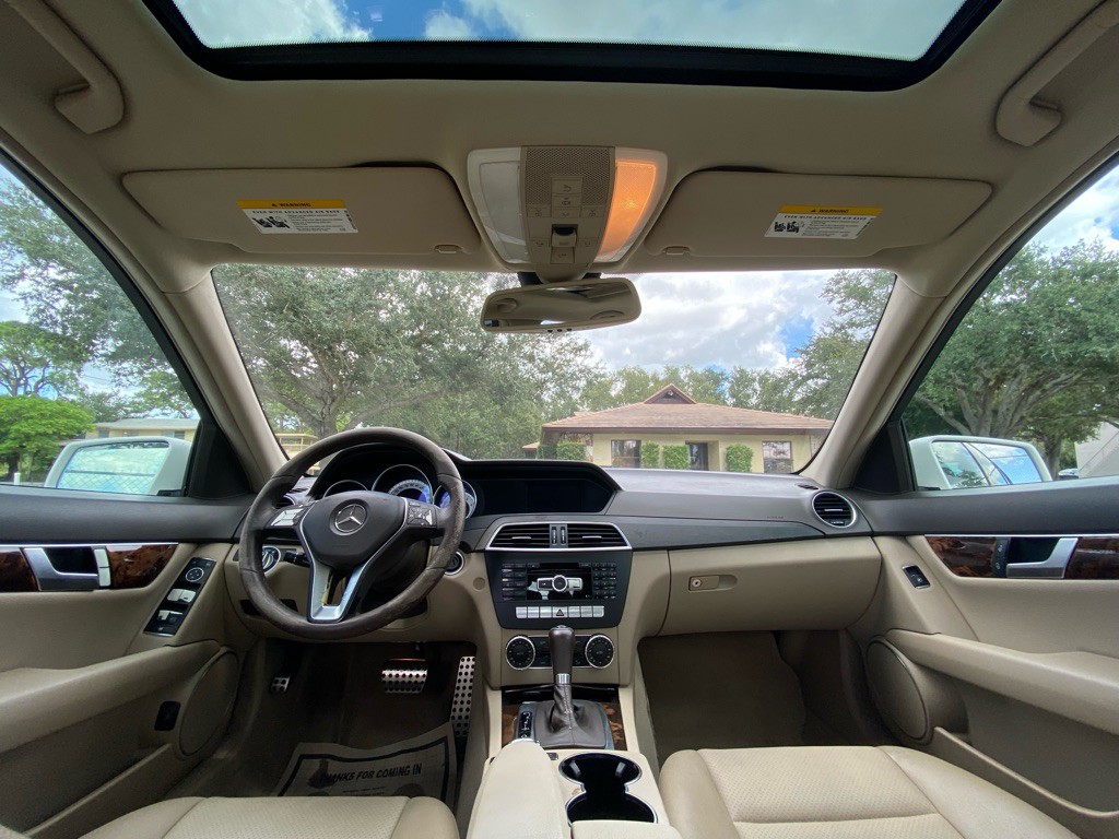 2013 Mercedes-Benz C-Class Image 8