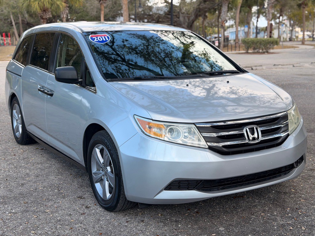 2011 Honda Odyssey Image 16