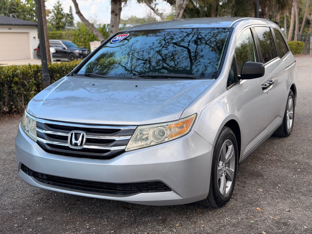 2011 Honda Odyssey Image 17