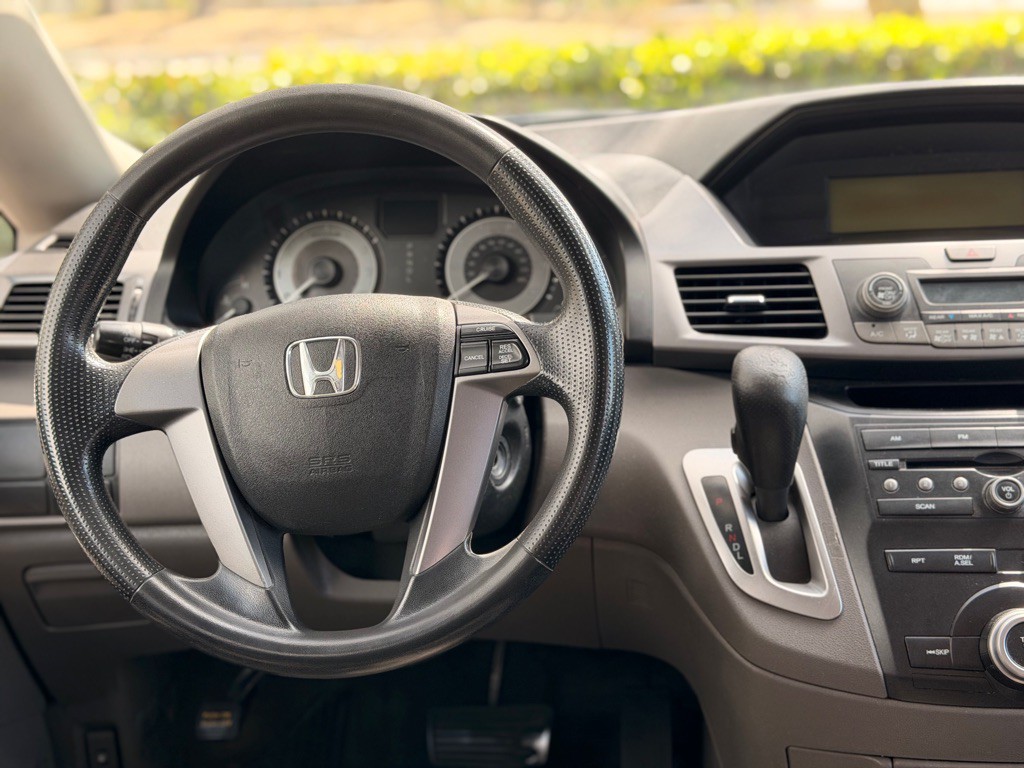 2011 Honda Odyssey Image 25