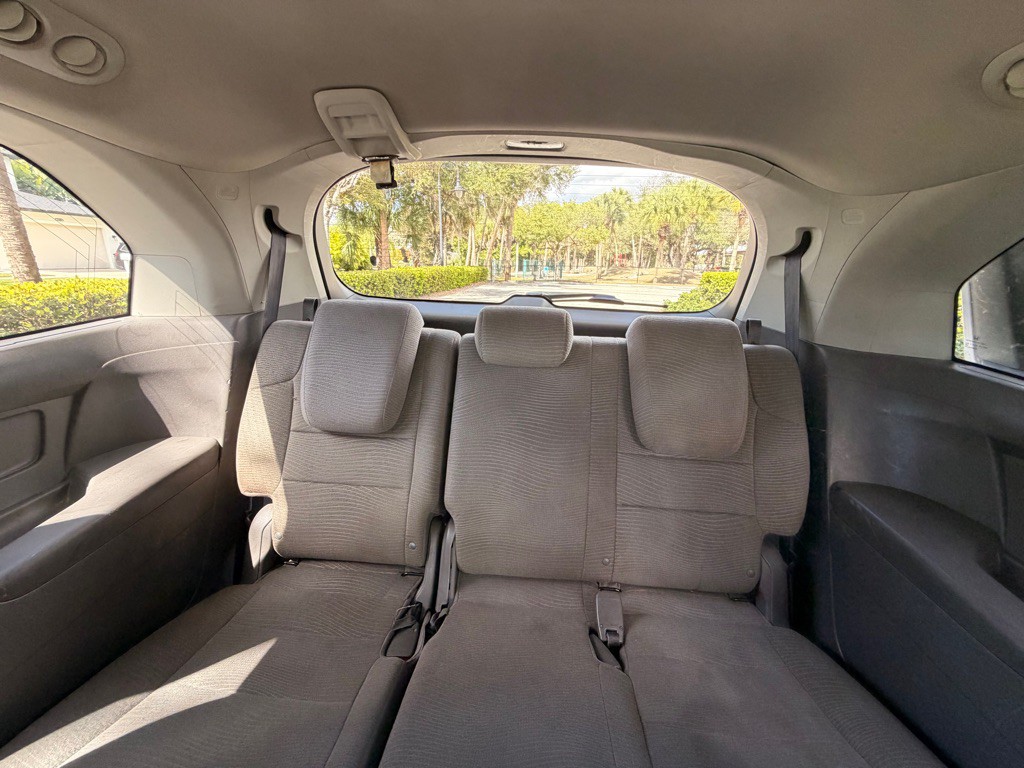 2011 Honda Odyssey Image 27