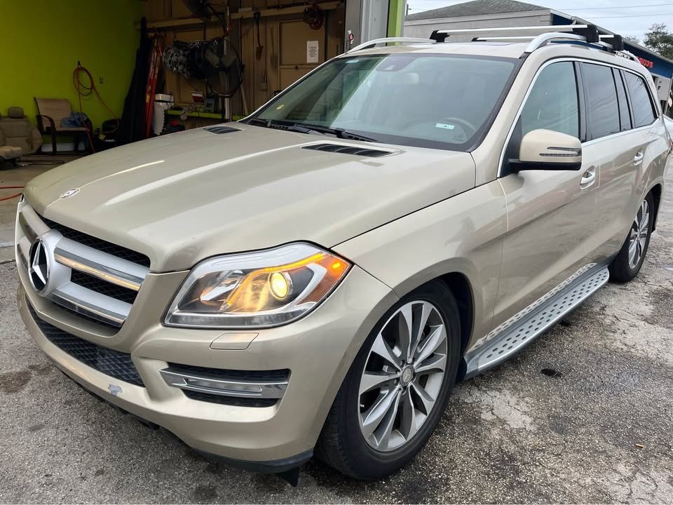 2013 Mercedes-Benz GL-Class Image 3