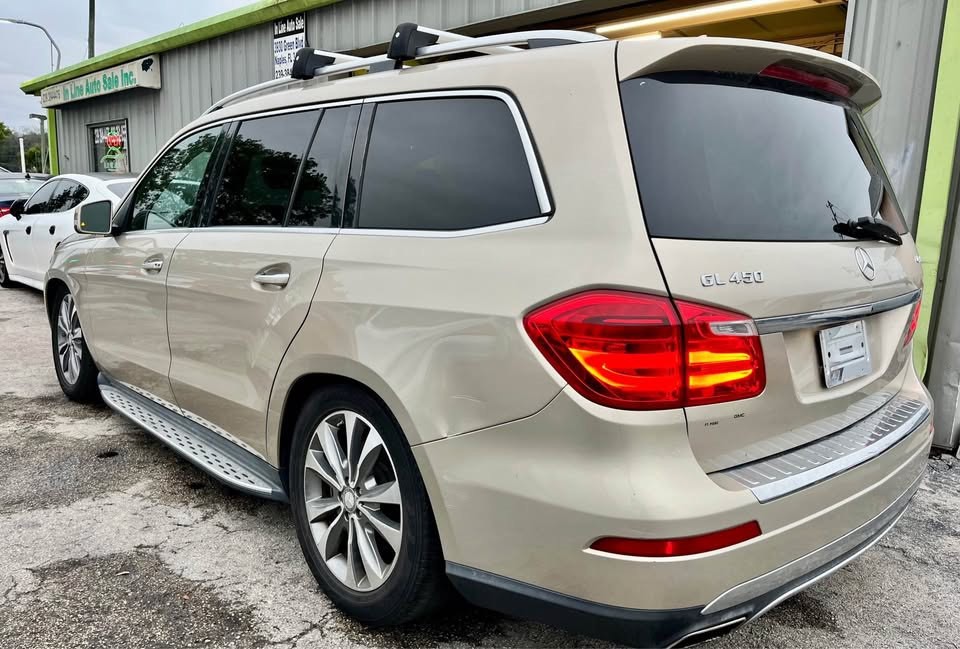 2013 Mercedes-Benz GL-Class Image 4
