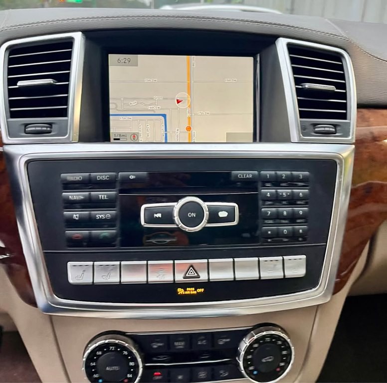 2013 Mercedes-Benz GL-Class Image 9
