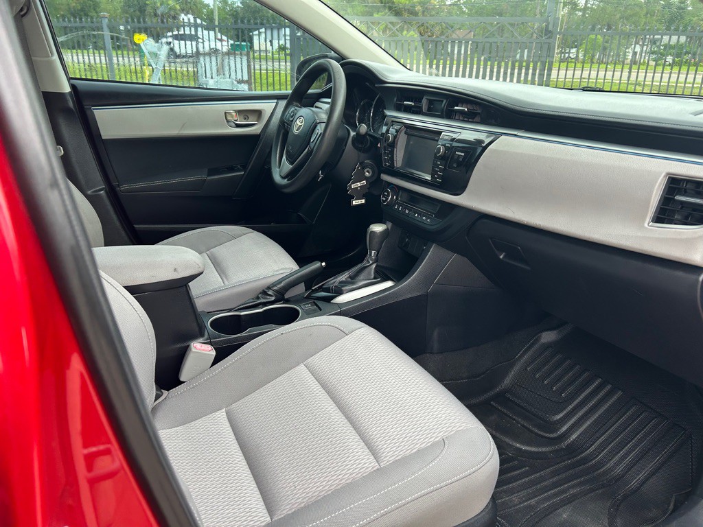 2014 Toyota Corolla Image 18