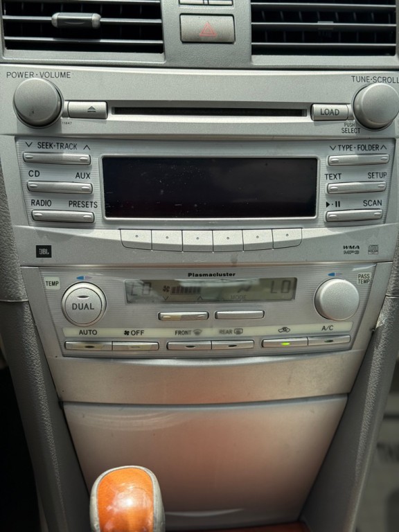 2010 Toyota Camry Image 13