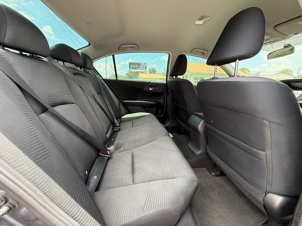 2017 Honda Accord Image 7