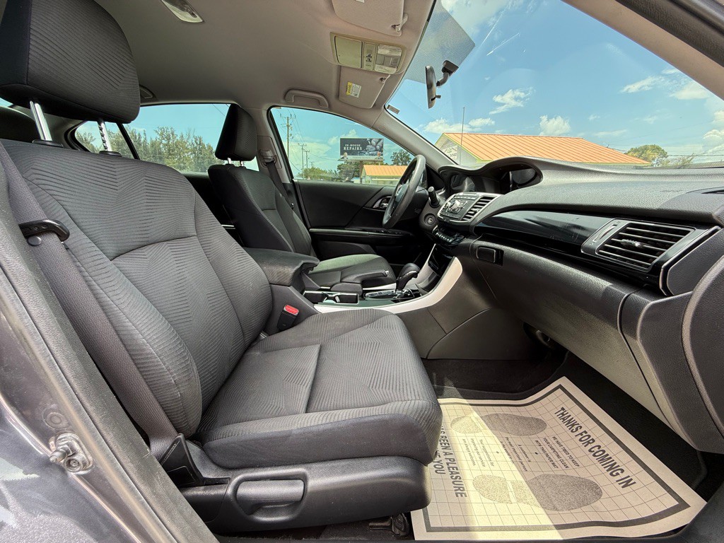 2017 Honda Accord Image 9