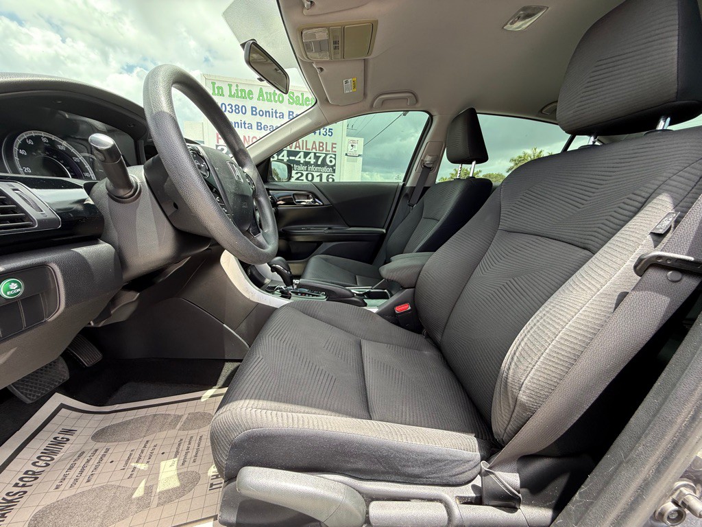 2017 Honda Accord Image 10
