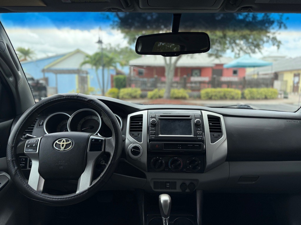 2013 Toyota Tacoma Image 9