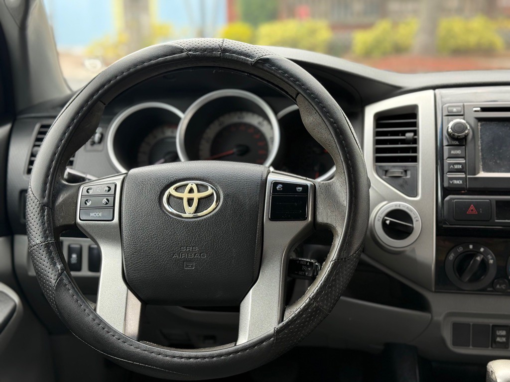 2013 Toyota Tacoma Image 10