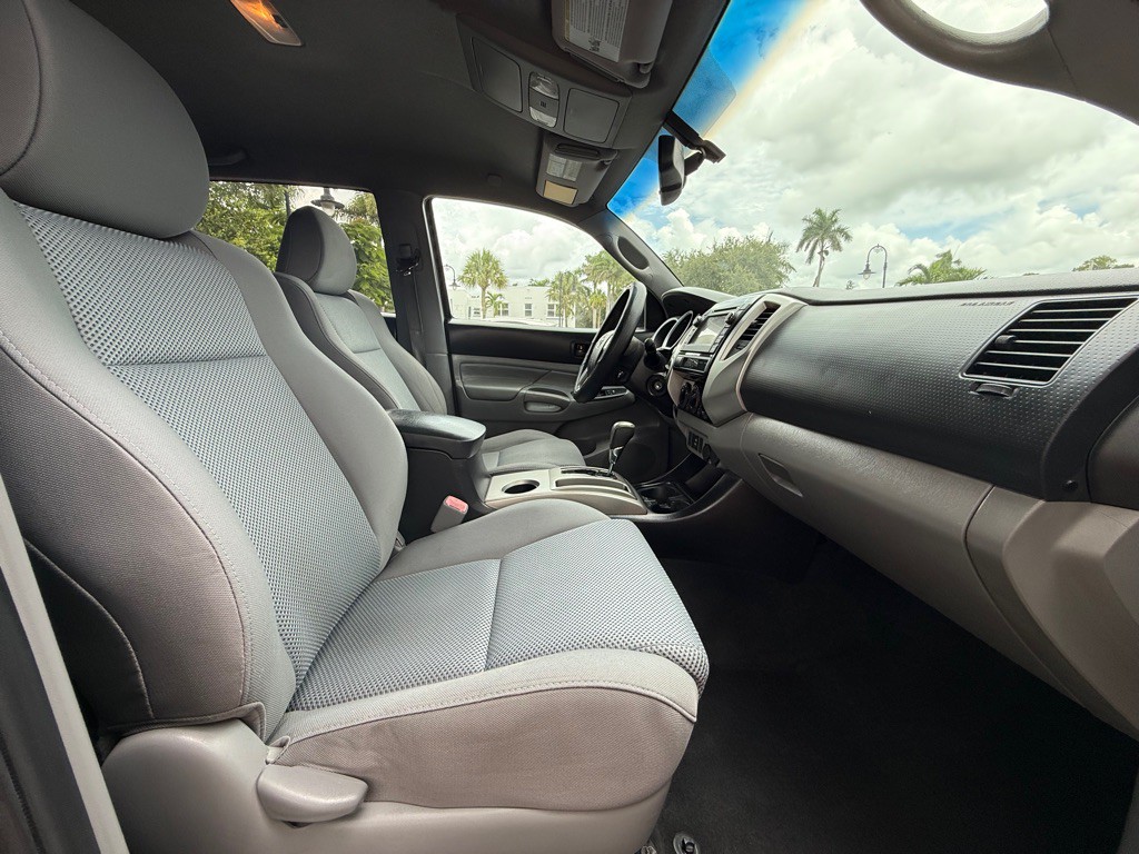2013 Toyota Tacoma Image 11