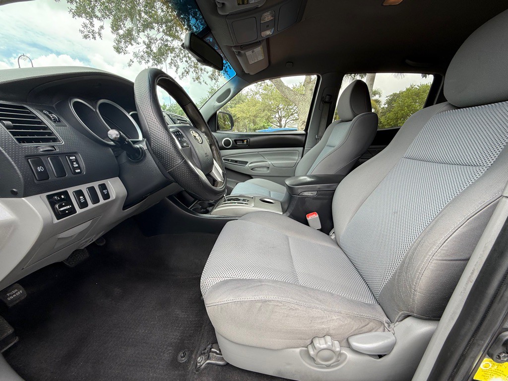 2013 Toyota Tacoma Image 12