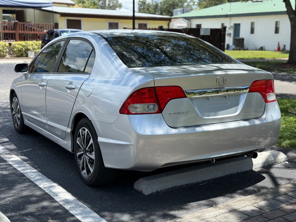 2011 Honda Civic Image 4