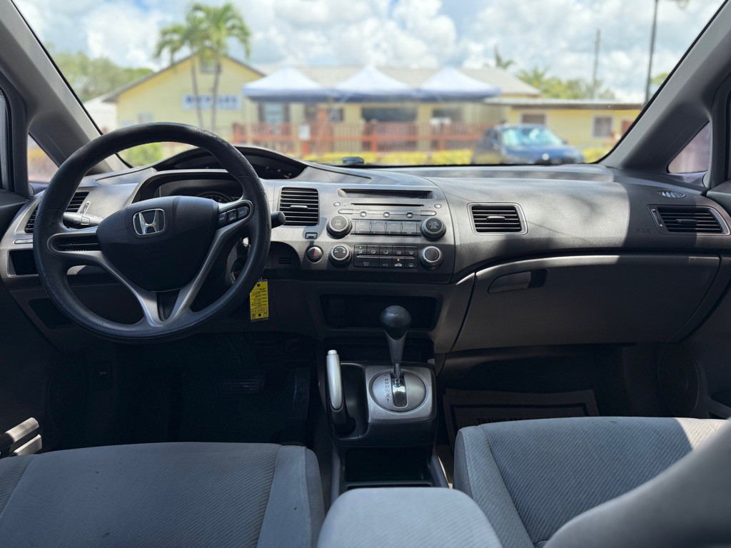 2011 Honda Civic Image 9