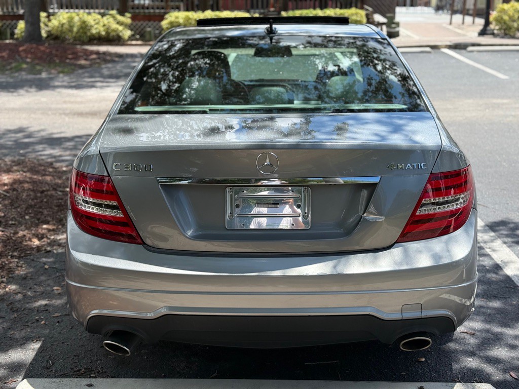 2012 Mercedes-Benz C-Class Image 5
