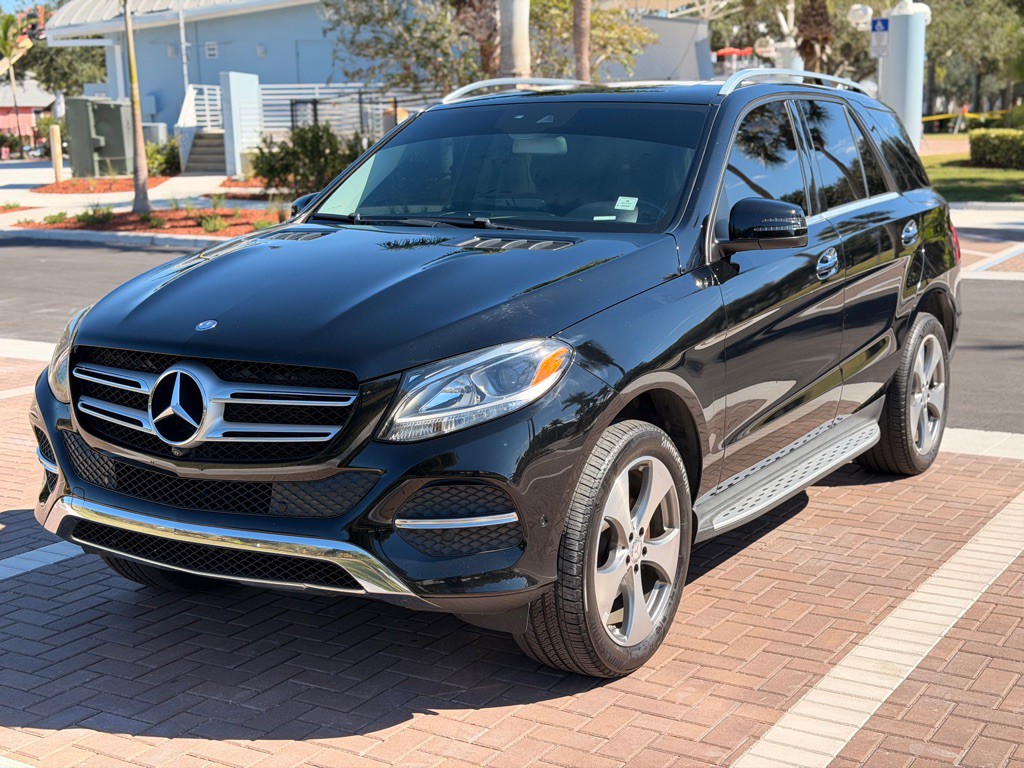 2016 Mercedes-Benz GLE-Class Image 3