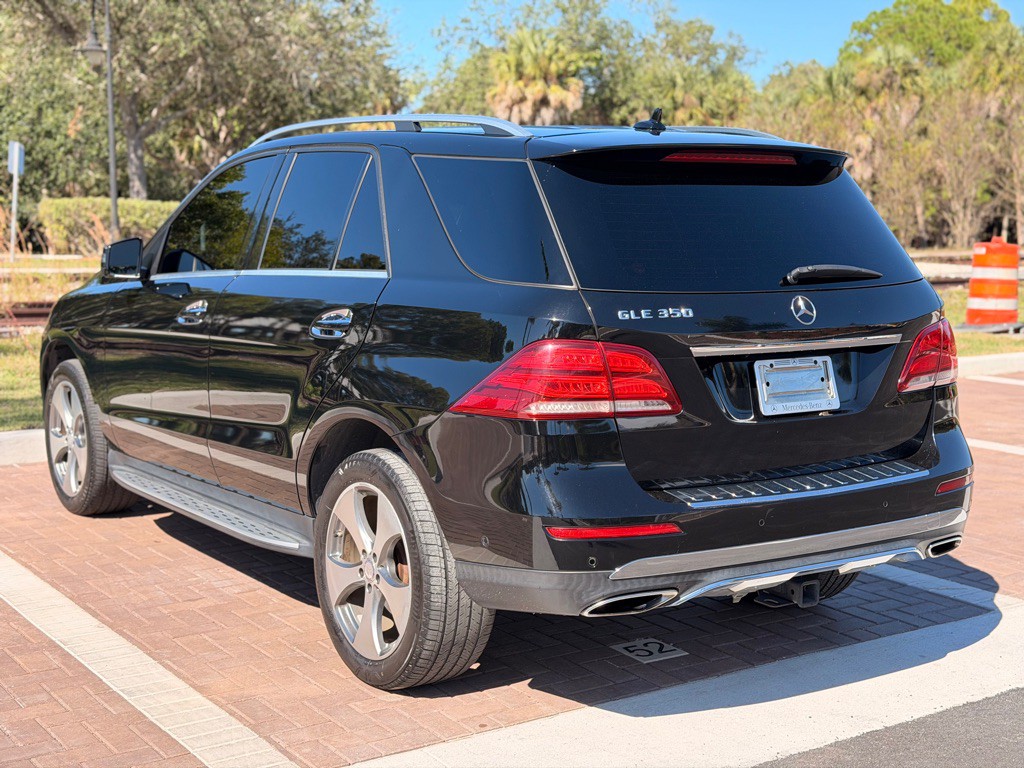 2016 Mercedes-Benz GLE-Class Image 4