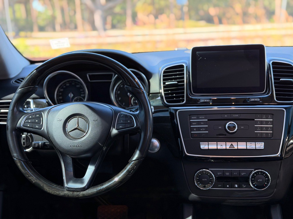 2016 Mercedes-Benz GLE-Class Image 10