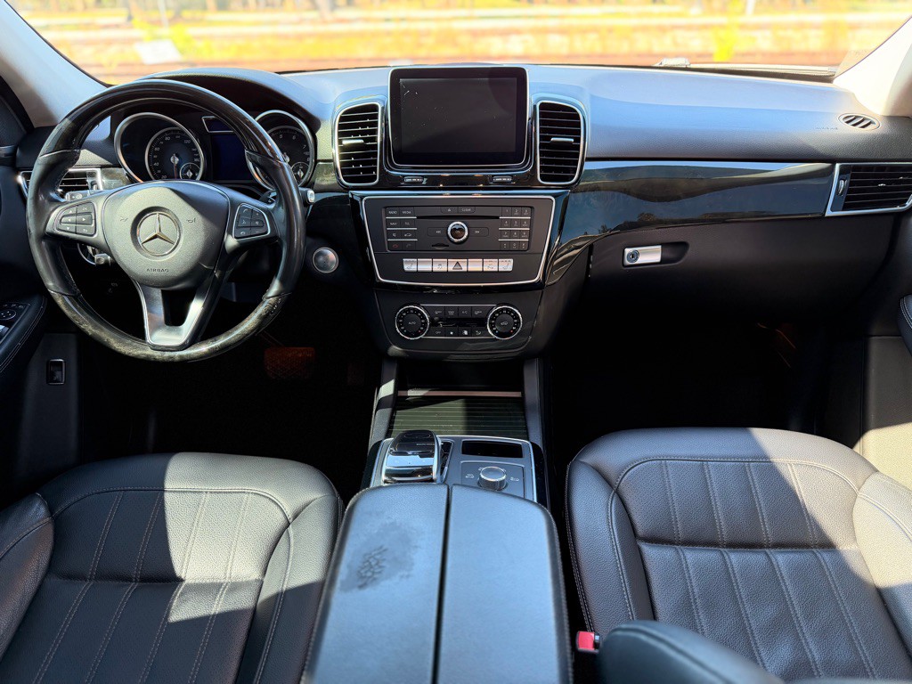 2016 Mercedes-Benz GLE-Class Image 11