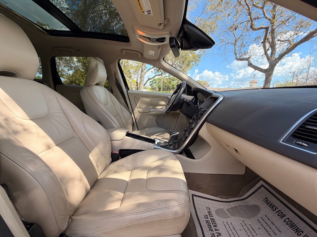 2014 Volvo XC60 Image 7