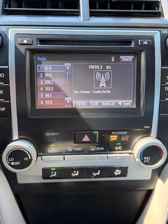 2014 Toyota Camry Image 12