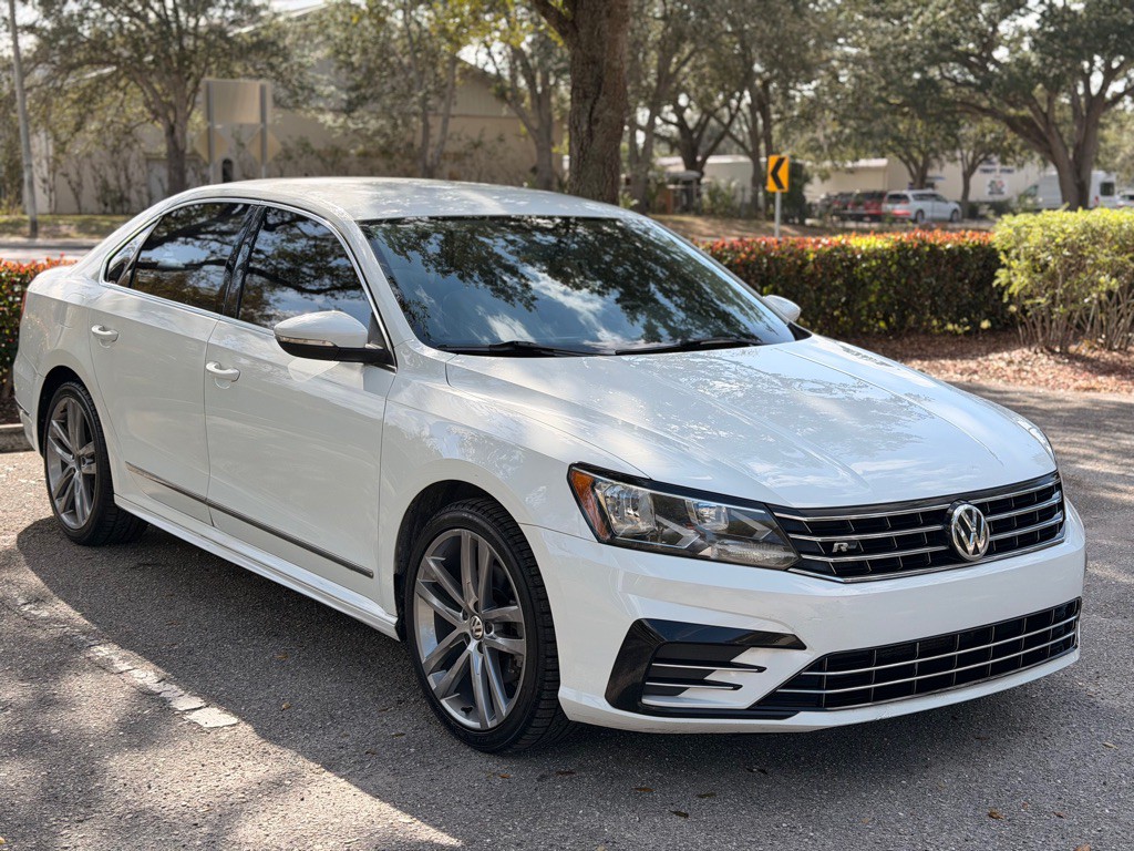 2016 Volkswagen Passat Image 3
