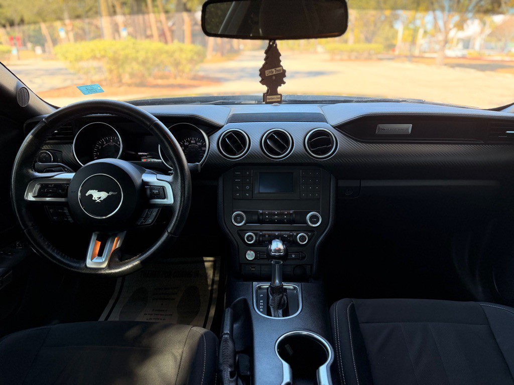 2019 Ford Mustang Image 22