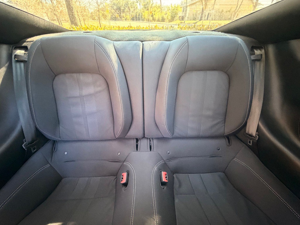 2019 Ford Mustang Image 24