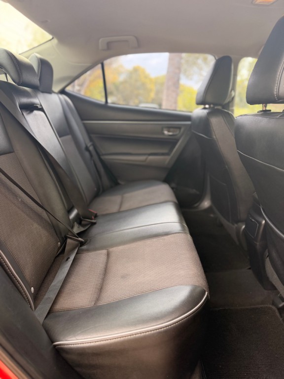 2015 Toyota Corolla Image 7