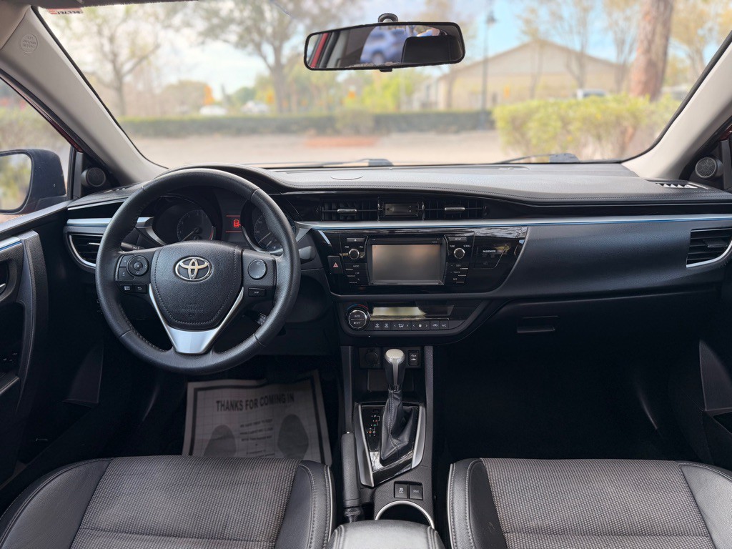 2015 Toyota Corolla Image 8