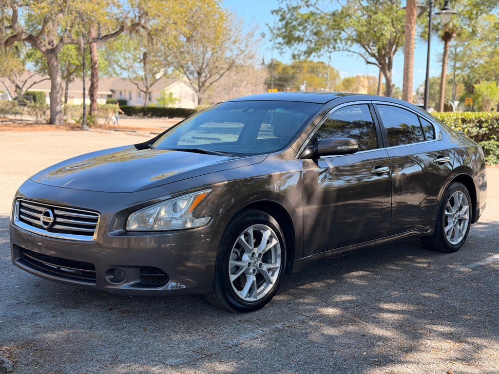 2014 Nissan Maxima Image 1