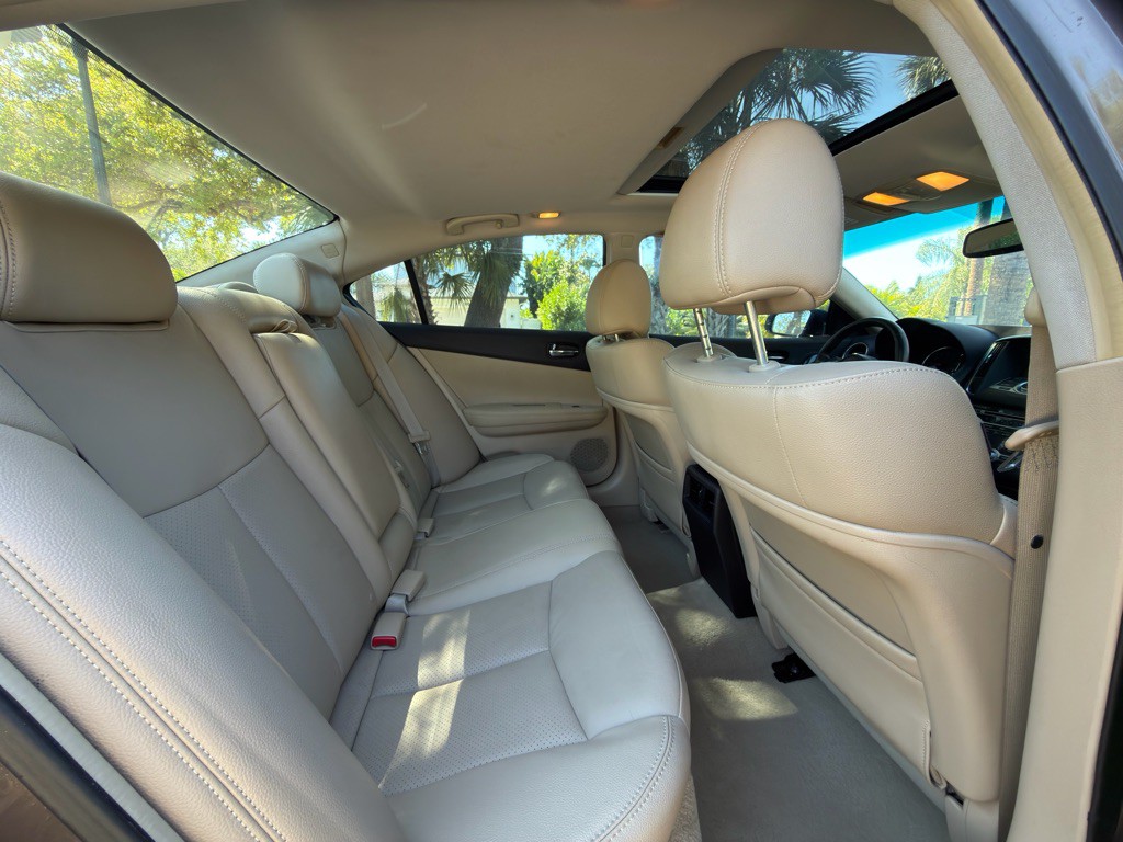 2014 Nissan Maxima Image 8