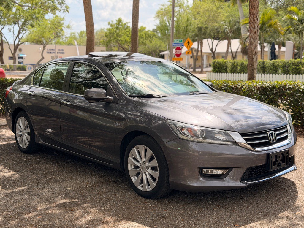 2015 Honda Accord Image 2