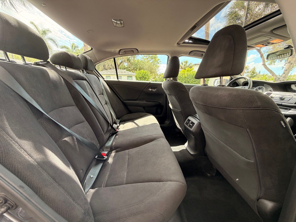 2015 Honda Accord Image 8