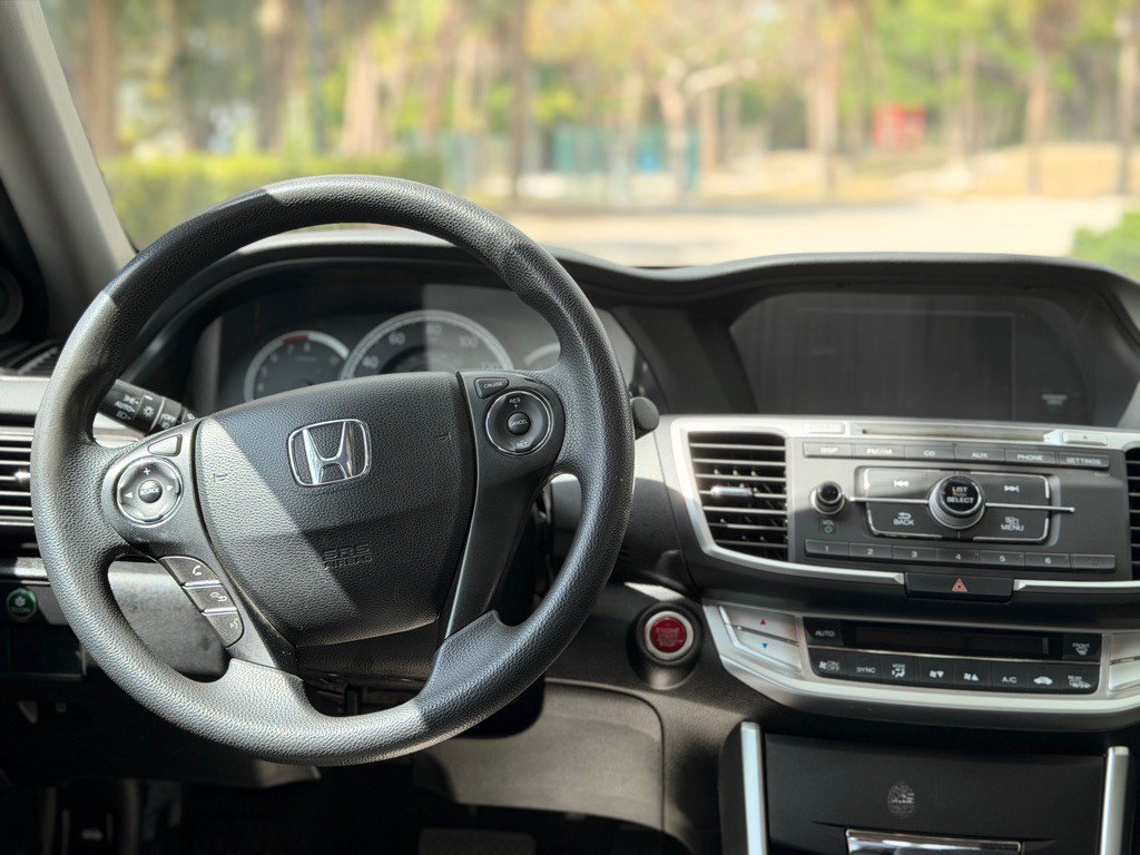 2015 Honda Accord Image 10