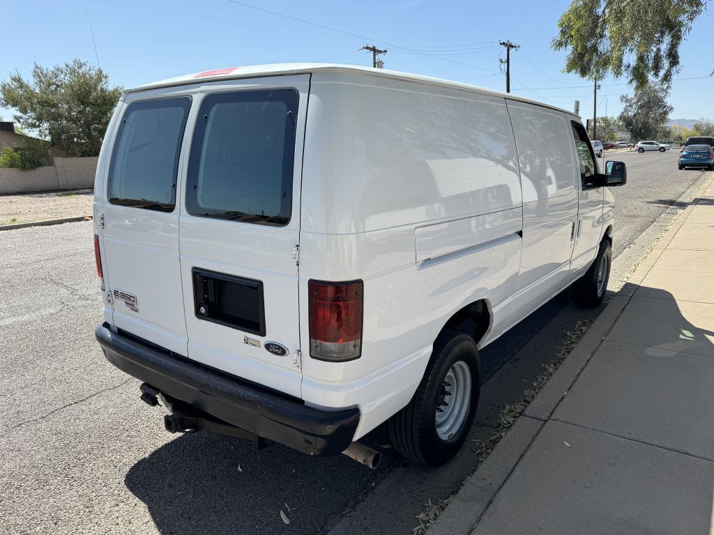 2012 Ford Econoline Image 4