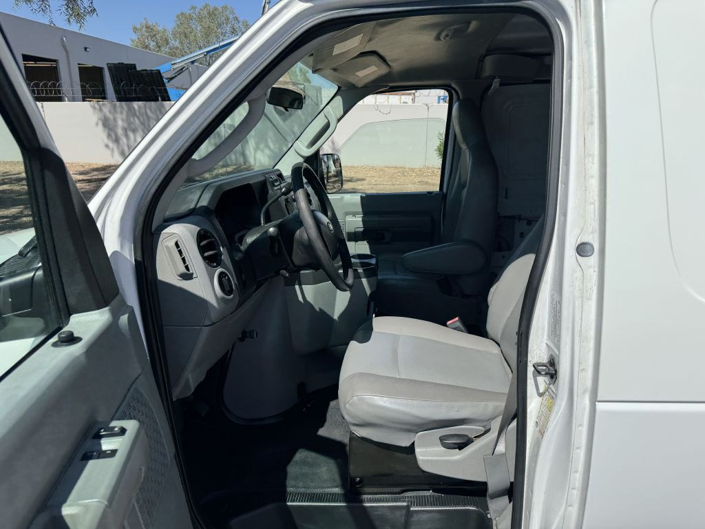 2012 Ford Econoline Image 8