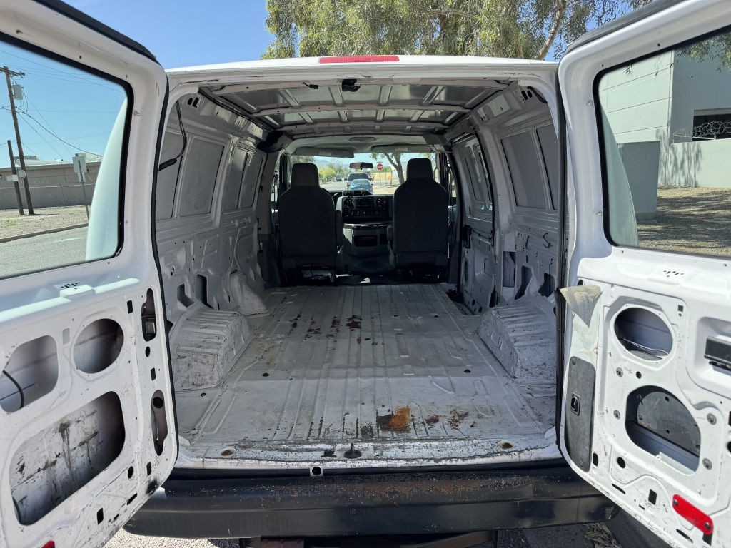 2012 Ford Econoline Image 9