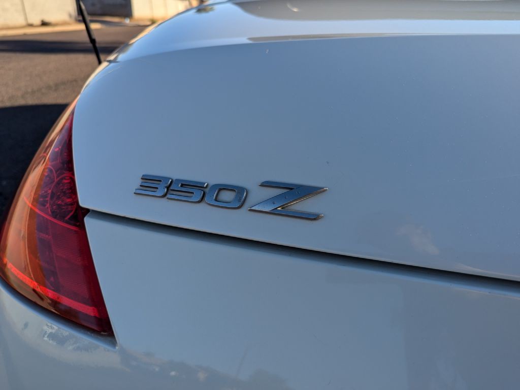 2008 Nissan 350Z Image 13