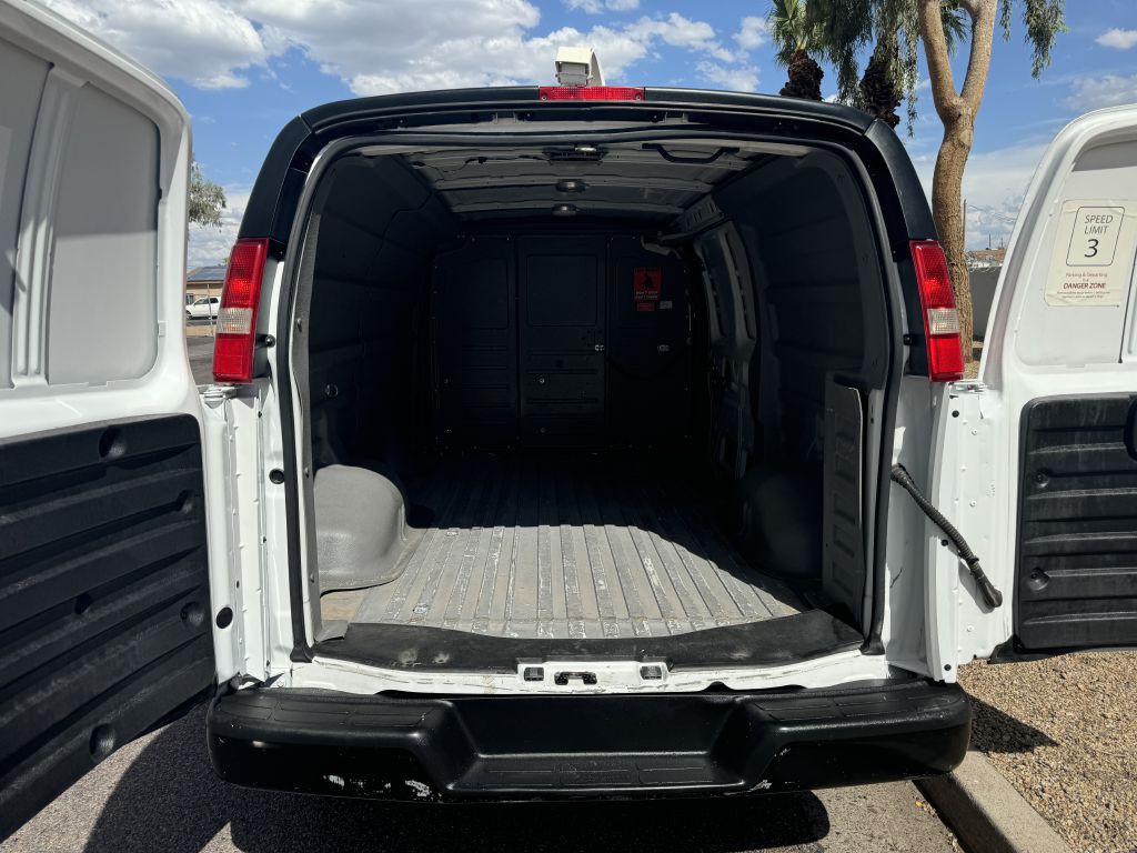 2012 GMC Savana Image 9