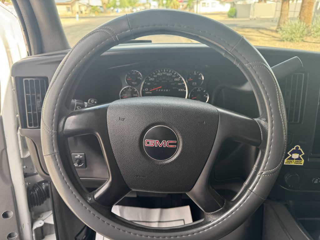 2012 GMC Savana Image 14