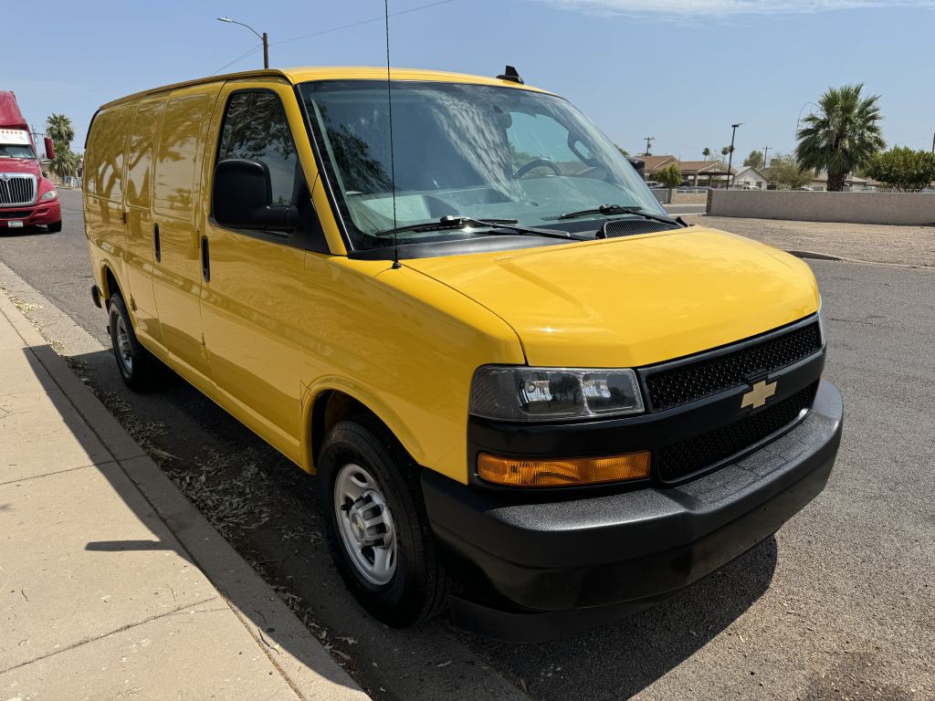 2020 Chevrolet Express Image 3