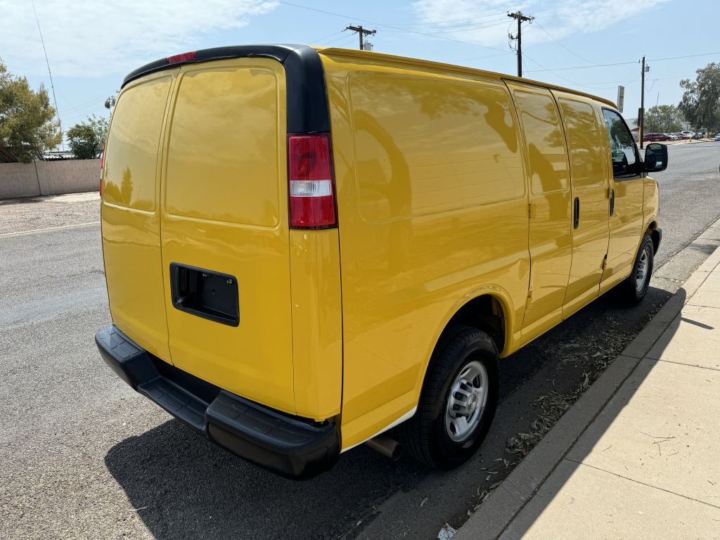 2020 Chevrolet Express Image 4