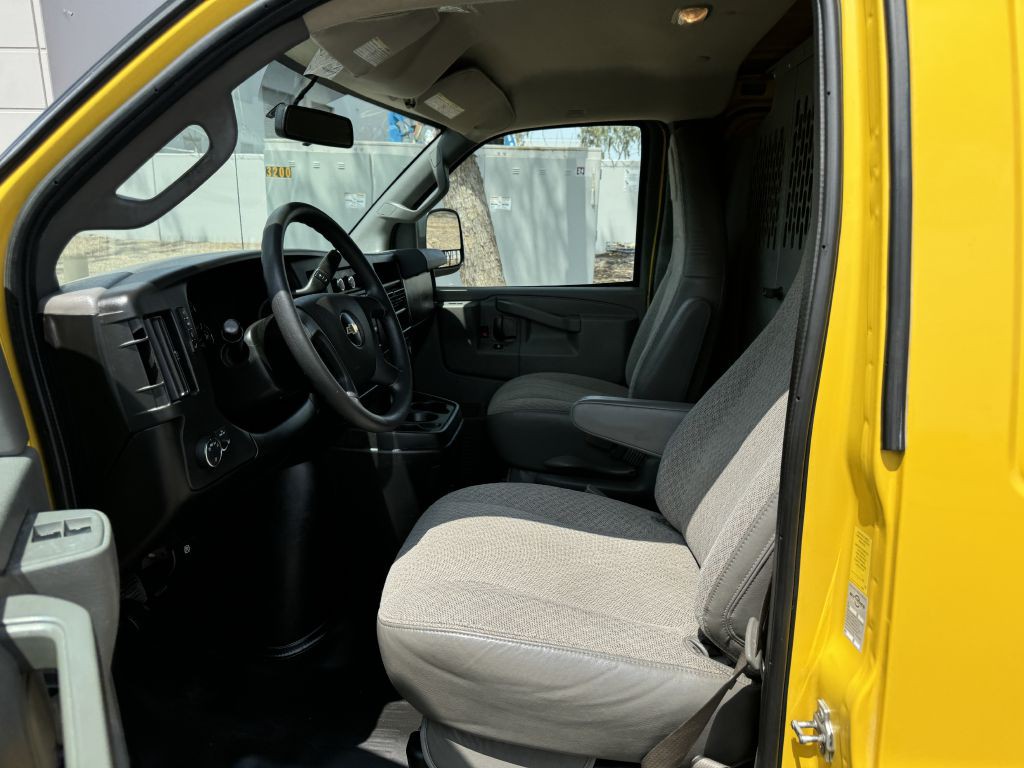 2020 Chevrolet Express Image 8