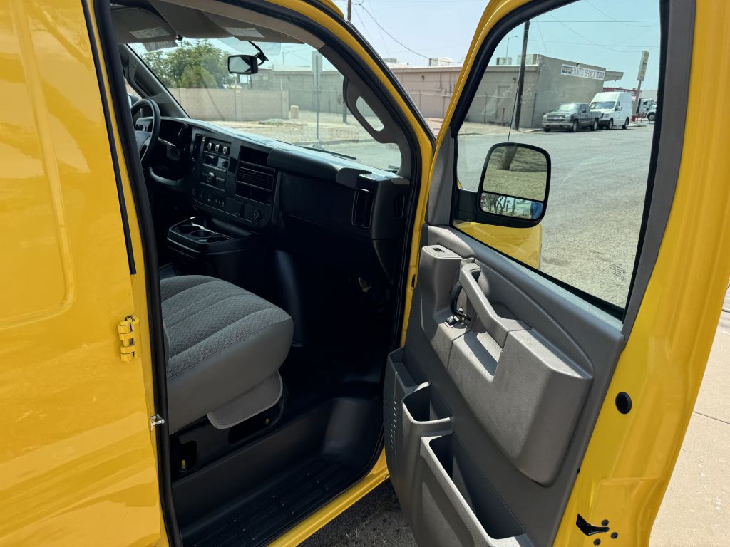 2020 Chevrolet Express Image 11