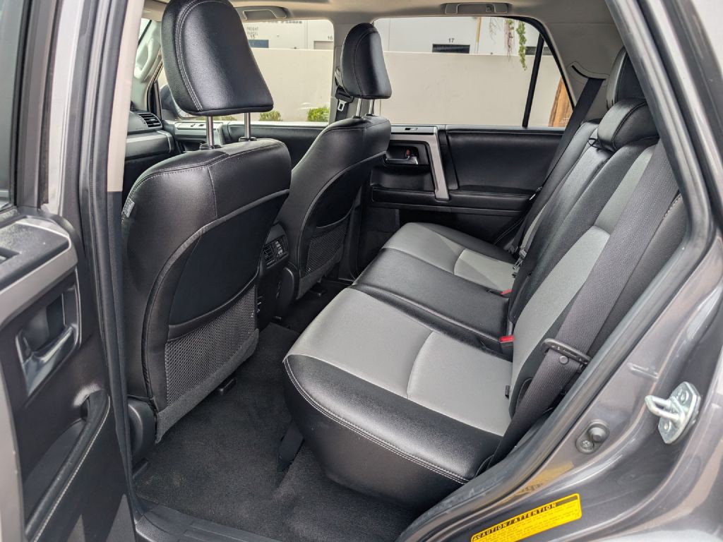 2014 Toyota 4Runner Image 12